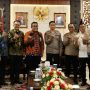Kepala Kanwil DJP Bengkulu dan Lampung Tri Bowo beserta jajaran melakukan kunjungan ke Kapolda Lampung Irjen Pol Akhmad Wiyagus || Foto: Dok. DJP Bengkulu dan Lampung