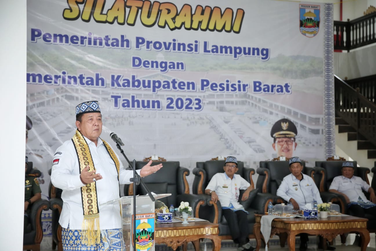 Gubernur Lampung Arinal Djunaidi melakukan kunjungan kerja ke Pesisir Barat || Foto: Adpim Pemprov Lampung