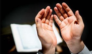 Terapkan, Ini 4 Doa Meluluhkan Hati Seseorang Beserta Artinya