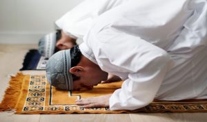 Begitu Istimewa, Ini Dia 6 Keutamaan Sholat Lima Waktu