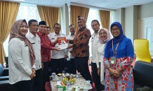 Pemprov Lampung Serahkan Surat Audensi dengan Menteri Sosial