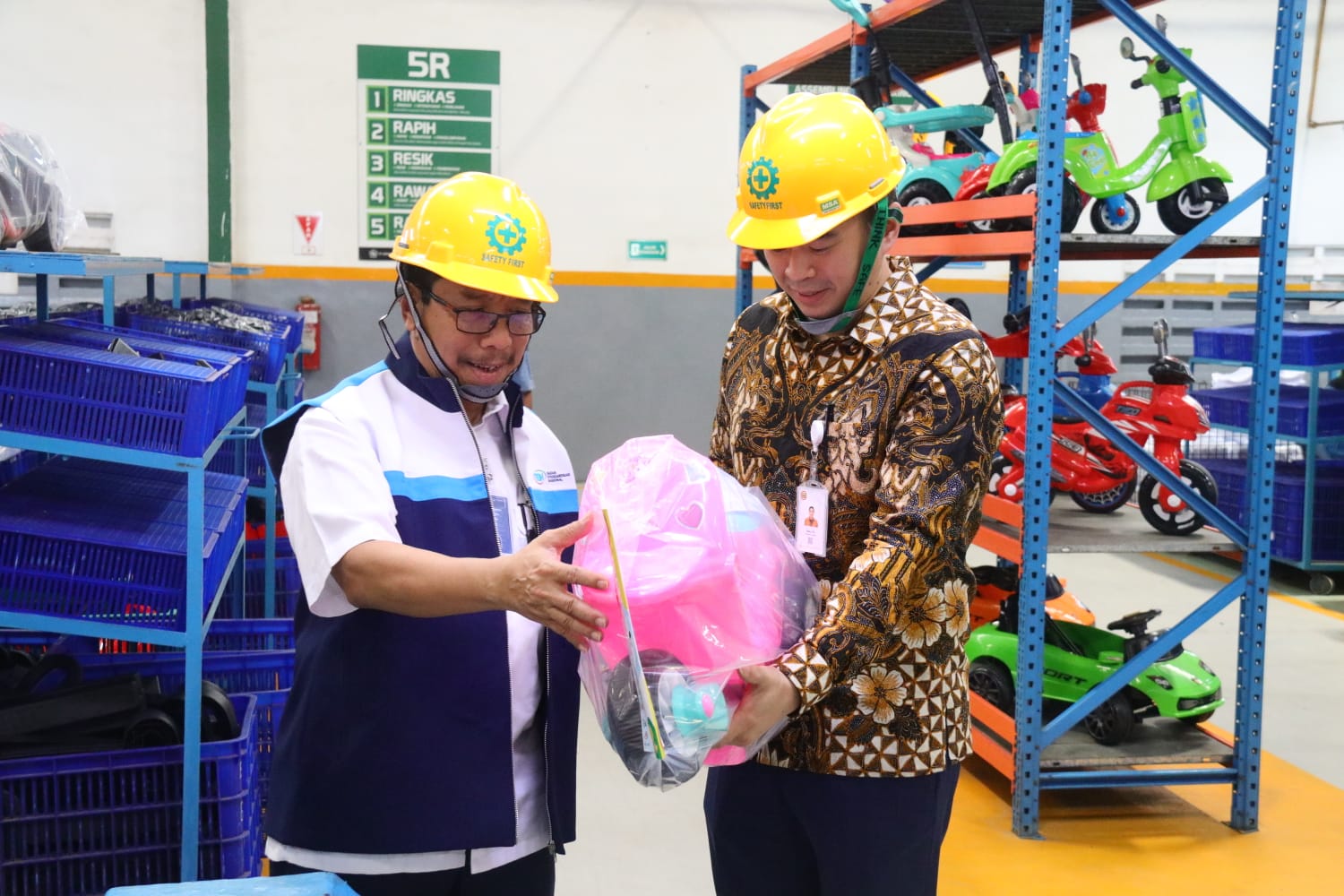 Mainan ber-SNI diyakini dapat melindungi anak agar terhindar dari bahan dan kandungan berbahaya, melindungi kesehatan, keselamatan dan keamanan anak saat bermain || Foto: Istimewa