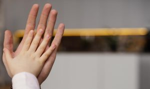 5 Keutamaan Menyantuni Anak Yatim Dalam Ajaran Islam