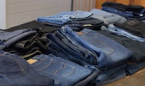 Suka Beli Pakaian Bekas? Intip, Ini 6 Tempat Thrifting di Jakarta