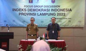 Sekdaprov Lampung Buka Forum Group Discussion Indeks Demokrasi Indonesia