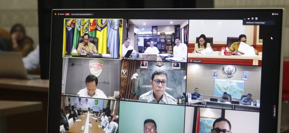 Pemprov Lampung mengikuti Rapat Pengendalian Inflasi Daerah secara daring, di Ruang Command Center Lt.II Dinas Kominfotik Provinsi Lampung || Foto: Dinas Kominfotik Provinsi Lampung