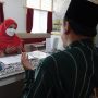 Walikota Eva Dwiana saat berdoa usai menyalurkan zakat di Baznas Bandar Lampung || Foto: Istimewa || 5W1HINDONESIA.ID