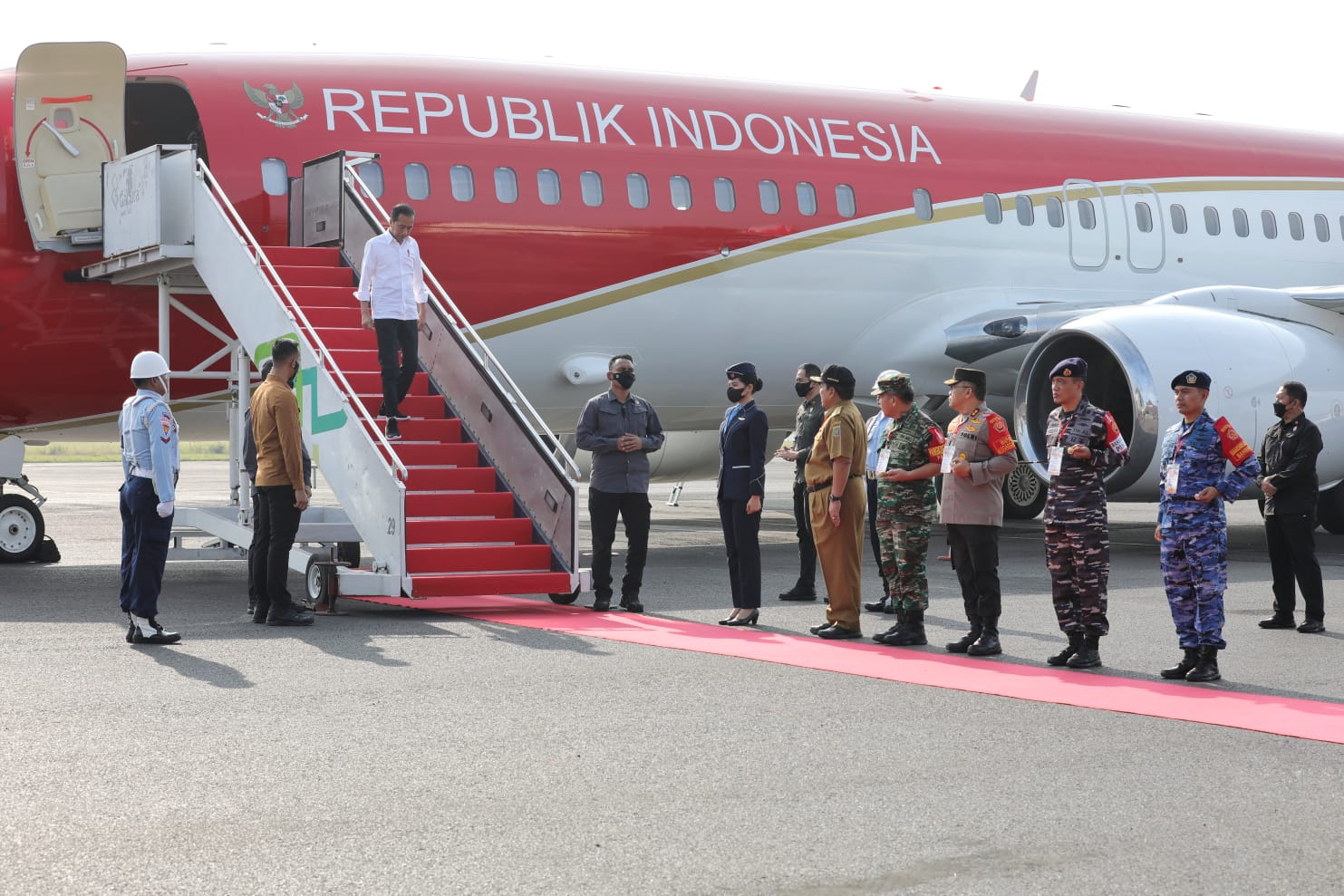 Presiden RI Ir. Joko Widodo (Jokowi) tiba di Bandara Raden Inten II Bandar Lampung dalam rangka kunjungan kerja || Foto: Adpim Pemprov Lampung