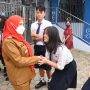 Walikota Eva Dwiana mengunjungi sekolah tingkat SMP pada Hardiknas 2023 || Foto: Dokumentasi Humas Pemkot Bandar Lampung || 5W1HINDONESIA.ID