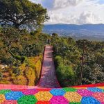 tempat bermain Rainbow Slide