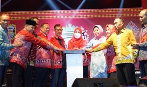 Walikota Eva Dwiana Resmi Buka Gelaran Begawi Bandar Lampung dan Bandar Lampung Expo