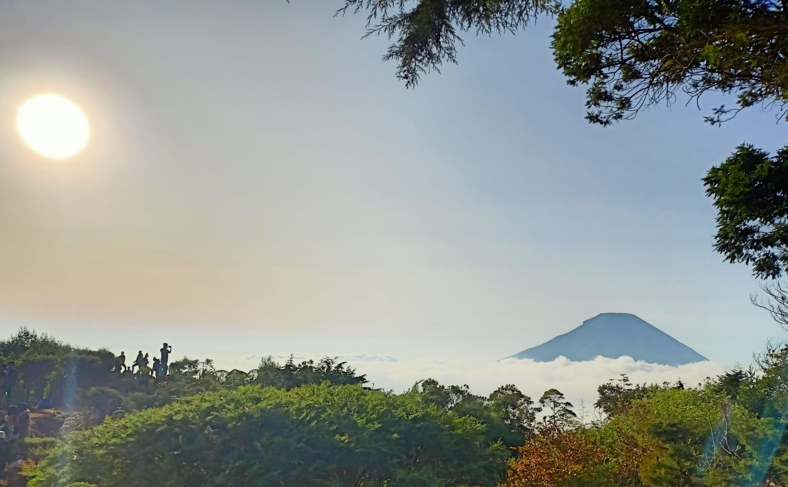 daya tarik Bukit Sikunir