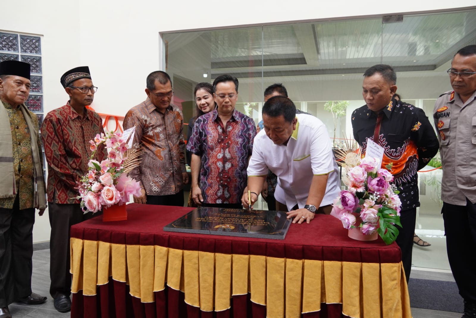 Gubernur Lampung Arinal Djunaidi menghadiri peresmian Panti Jompo Tali Cinta Kasih yang berlokasi di Kecamatan Metro Utara, Kota Metro, Minggu (23/7/2023) pagi || Foto: Istimewa