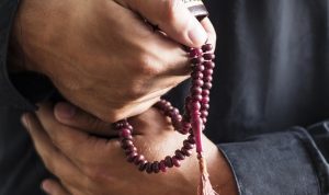 Bacaan Doa Istikharah Lengkap Serta Tata Cara Pelaksanaannya