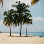 Tiket Masuk Pantai Carita, Jam Buka, dan Pesona Wisatanya