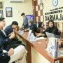 Aktor dan pemain sinetron tanah air, Verrell Bramasta, resmi mendaftar menjadi mahasiswa Institut Informatika dan Bisnis (IIB) Darmajaya pada Senin (31/7/23) melalui jalur Rekognisi Pembelajaran Lampau (RPL) || Foto: Dok. IIB Darmajaya