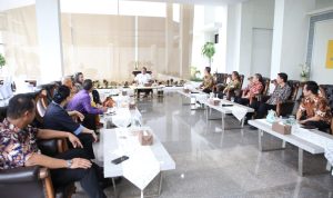 Gubernur Lampung Terima Audiensi Pengurus Lembaga Pengembangan Triptaka Gatha Umat Budha