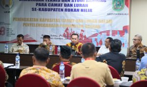 Dirjen Bina Keuangan Daerah Beri Motivasi dan Arahan Camat dan Lurah se-Kabupaten Rokan Hilir