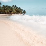 Pesona Pantai Sumur Tiga, Lokasi, dan Harga Tiketnya