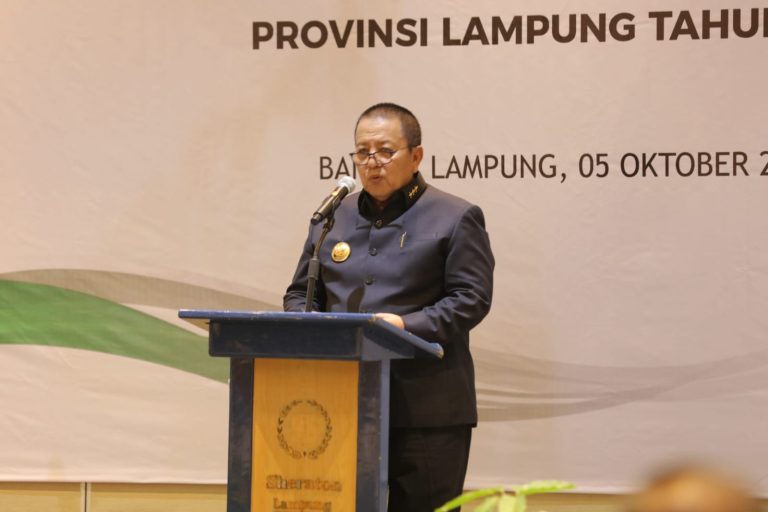 Gubernur Lampung Arinal Djunaidi membuka Rapat Pleno Komite Daerah Ekonomi dan Keuangan Syariah (KDEKS) Provinsi Lampung Tahun 2023 || Foto: Adpim Pemprov Lampung