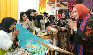 Pemprov Lampung dan Dekranasda Gelar Acara Puncak Hari Batik Nasional 2023