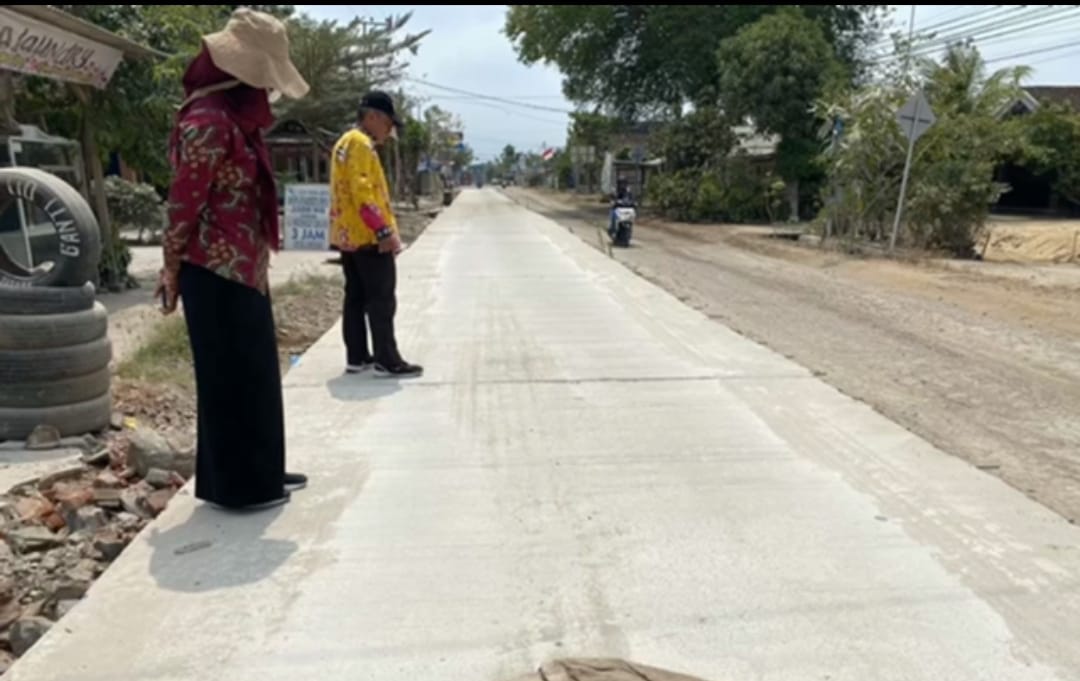 Pengecekan kondisi jalan yang sudah dilakukan perbaikan di wilayah Kota Metro 