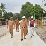 Wali Kota Metro, Wahdi melaksanakan peninjauan dan evaluasi terhadap pembangunan dua ruas jalan yaitu Jalan Hasanudin dan Jalan Dr. Sutomo || Foto: Istimewa