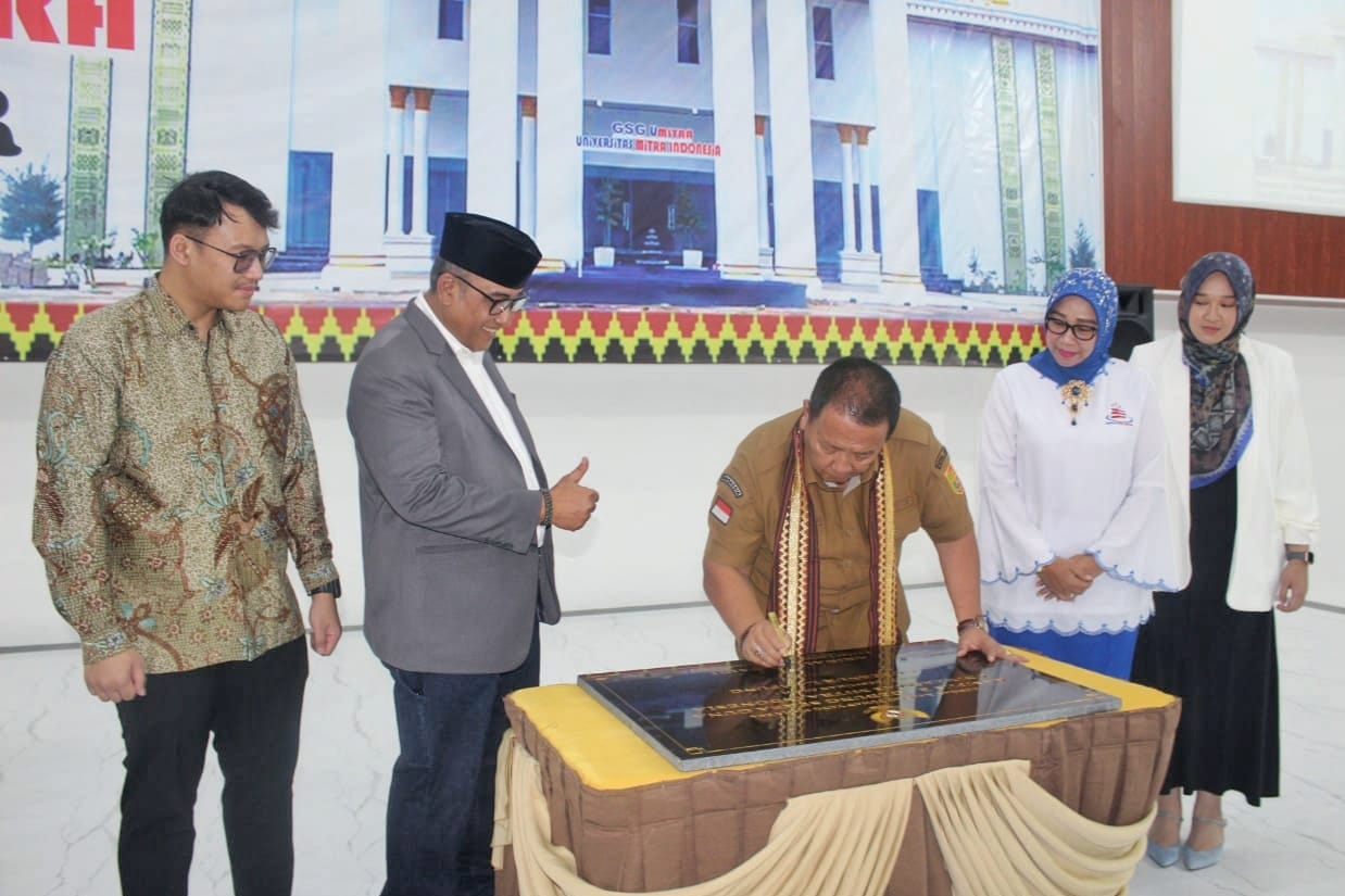 Gubernur Lampung Arinal Djunaidi meresmikan Kampus B - Gedung Serba Guna (GSG) Universitas Mitra Indonesia (Umitra) di Jl. Purnawirawan Raya, Gunung Terang, Bandar Lampung || Foto: Adpim Pemprov Lampung