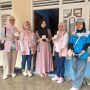 Srikandi PLN melaksanakan sosialisasi tentang Tips Listrik Nyaman Jelang Natal dan Tahun Baru (Nataru) kepada pelanggan PLN di Bandar Lampung || Foto: Istimewa