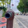 Hydrant Pillar yang sudah terpasang puluhan tahun di depan hotel Marcopolo tidak berfungsi || Foto: 5W1HINDONESIA.ID