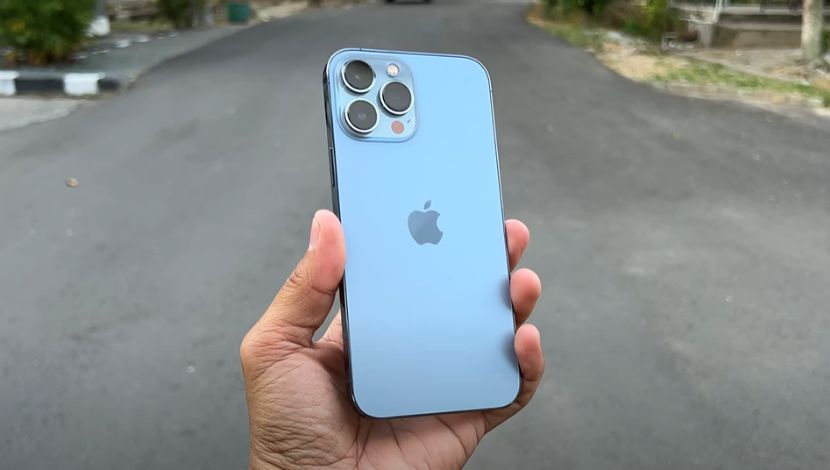 Apple iPhone 13 Pro Max 512 GB Second (Photo Youtube Dirfan Ramli) 5W1HINDONESIA.ID