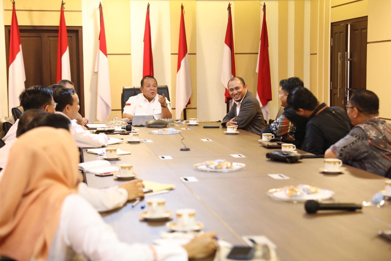Gubernur Lampung Arinal Djunaidi saat menerima Audiensi Manajemen PT Angkasa Pura Bandara Raden Intan II Lampung || Foto: Adpim Pemprov Lampung