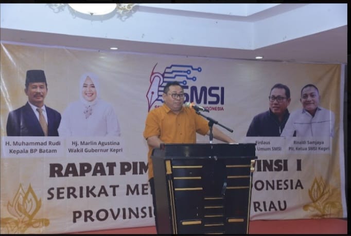 Ketua Umum SMSI Pusat Firdaus saat menyampaikan sambutannya pada acara Rapimrov I SMSI Kepri || Foto: Istimewa