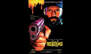Review Film The Beekeper, Agen + Peternak Lebah Lawan Sindikat Penipu