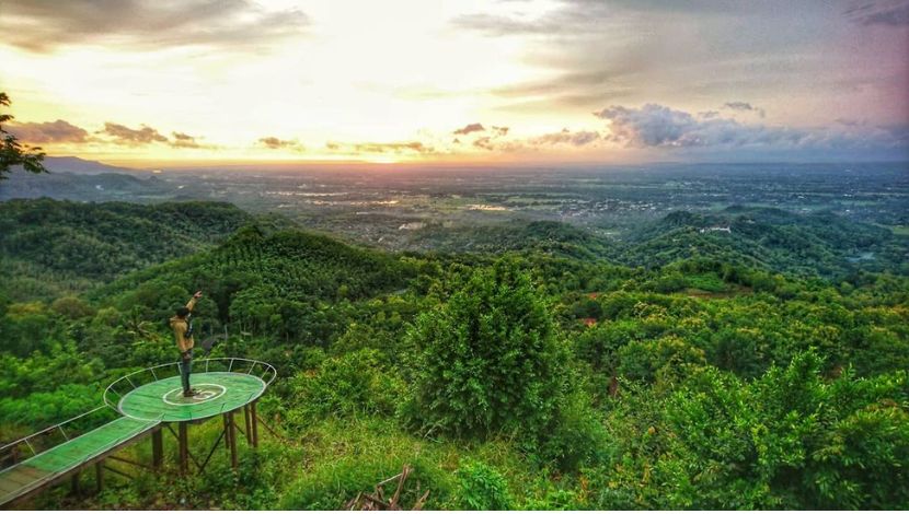 Watu Goyang (Photo VisitJogja) 5W1HINDONESIA.ID