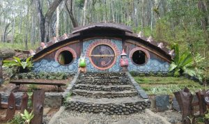 Wisata Seribu Batu Songgo Langit: Rute, Harga Tiket & Daya Tariknya