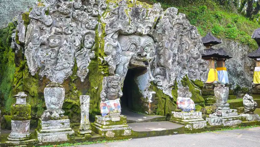 Goa Gajah (Photo Hotel) 5W1HINDONESIA.ID
