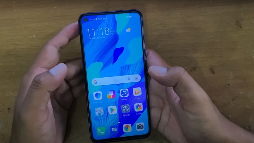 Huawei Nova 5T (Photo Youtube techcorner indonesia) 5W1HINDONESIA.ID