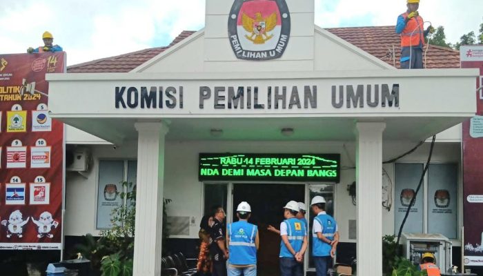 Pastikan Listrik Aman, GM PLN UID Lampung Tinjau Kesiapan Kelistrikan di KPU