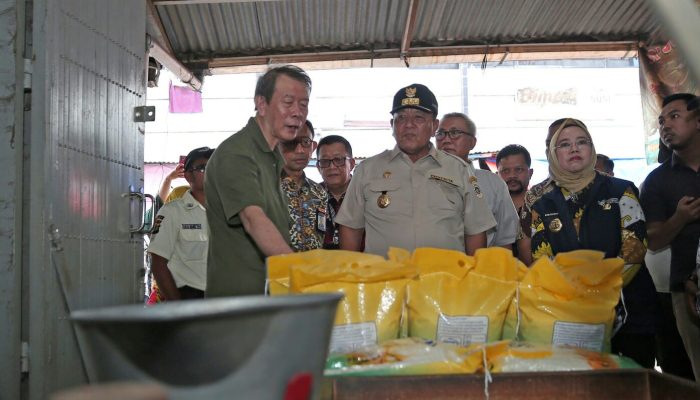 Gubernur Arinal Tinjau Operasi Pasar Beras di Pasar Panjang Bandar Lampung