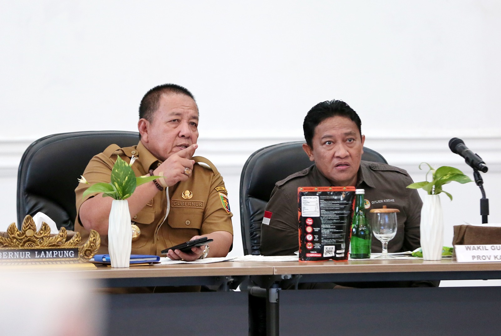Gubernur Lampung Arinal Djunaidi menerima kunjungan Kerja Wakil Gubernur Kalimantan Tengah Edy Pratowo dalam rangka mempelajari kesuksesan Provinsi Lampung dalam bidang pertanian || Foto: Adpim Pemprov Lampung