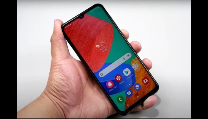 Samsung Galaxy M33 5G, Galaxy Terkuat Cuma 3Jtaan!
