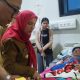 Walikota Eva Dwiana menjenguk korban ledakan gas LPG 3kg || Foto: Istimewa