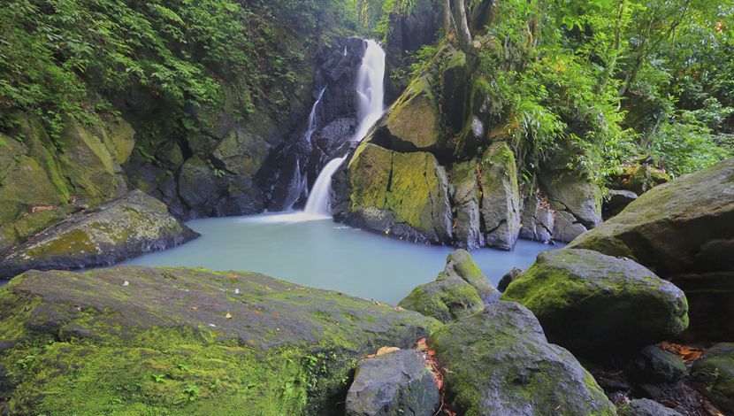 Air Terjun Pria Laot Aceh (Photo KSMTour) 5W1HINDONESIA.ID