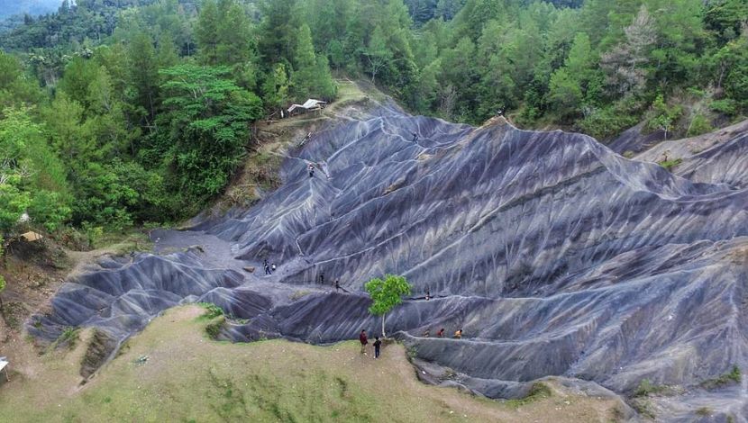 Gumuk Pasir Sumalu Sulut (Photo Makassar Guide) 5W1HINDONESIA.ID
