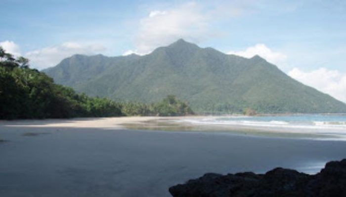 Gunung Jaboi Aceh: Jam Buka, Rute, Harga Tiket Masuk & Daya Tariknya