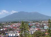 Gunung Marapi Sumbar (Photo Wikipedia) 5W1HINDONESIA.ID