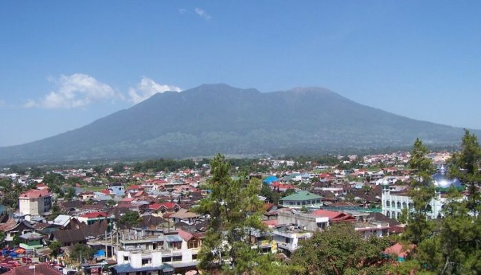 Gunung Marapi Sumbar, Tips Mendaki & Rekomendasi Tempat Wisata Sekitarnya