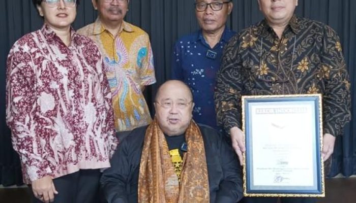 Peduli Kemanusiaan, SMSI Kembali Raih MURI di HUT ke-7