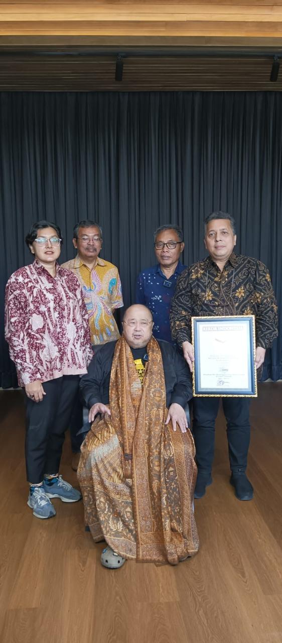 Organisasi pers Serikat Media Siber Indonesia (SMSI), kembali meraih penghargaan Museum Rekor Dunia Indonesia (MURI) tahun 2024 || Foto: Istimewa